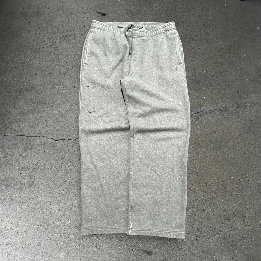 Y2K men's Fila grey baggy sweatpants Size L